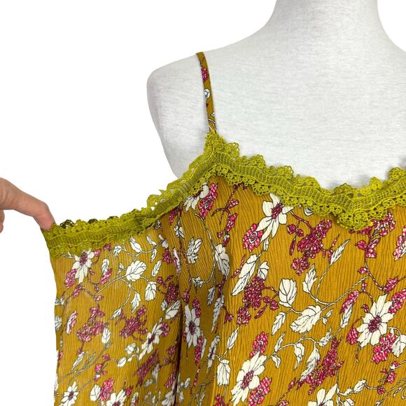 L Love NWT Mustard Yellow Floral Crepe Texture & Lace Cold Shoulder Mini Dress - Picture 4 of 10